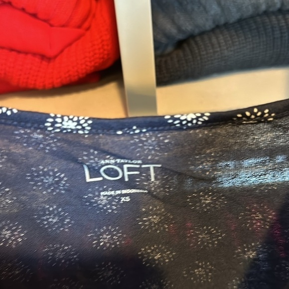 Loft blue/white print tank top size XS​ - Picture 2 of 3